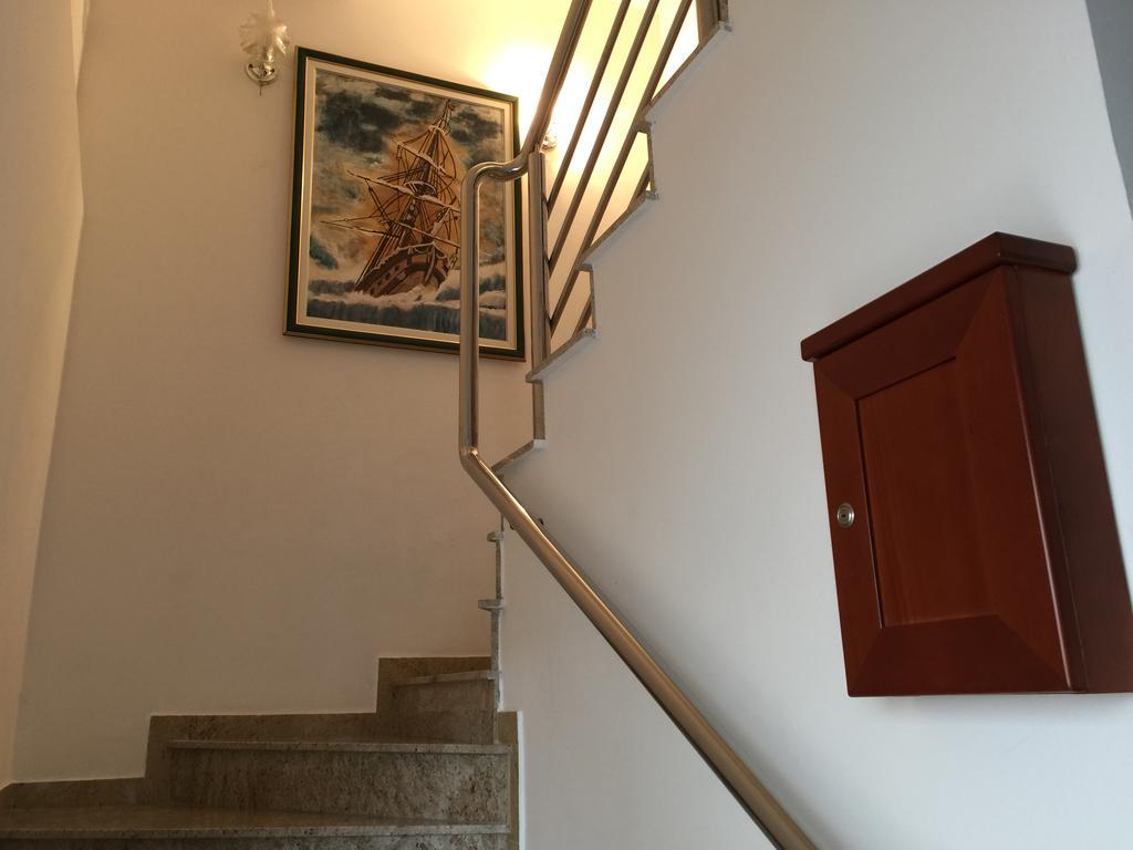 Apartmani Mainski Put 39 ブドヴァ エクステリア 写真