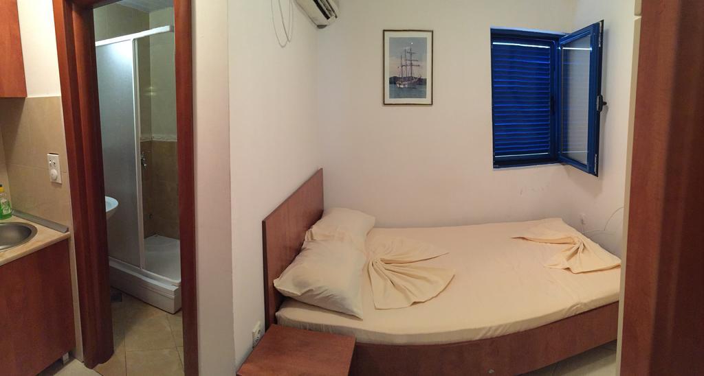 Apartmani Mainski Put 39 ブドヴァ 部屋 写真