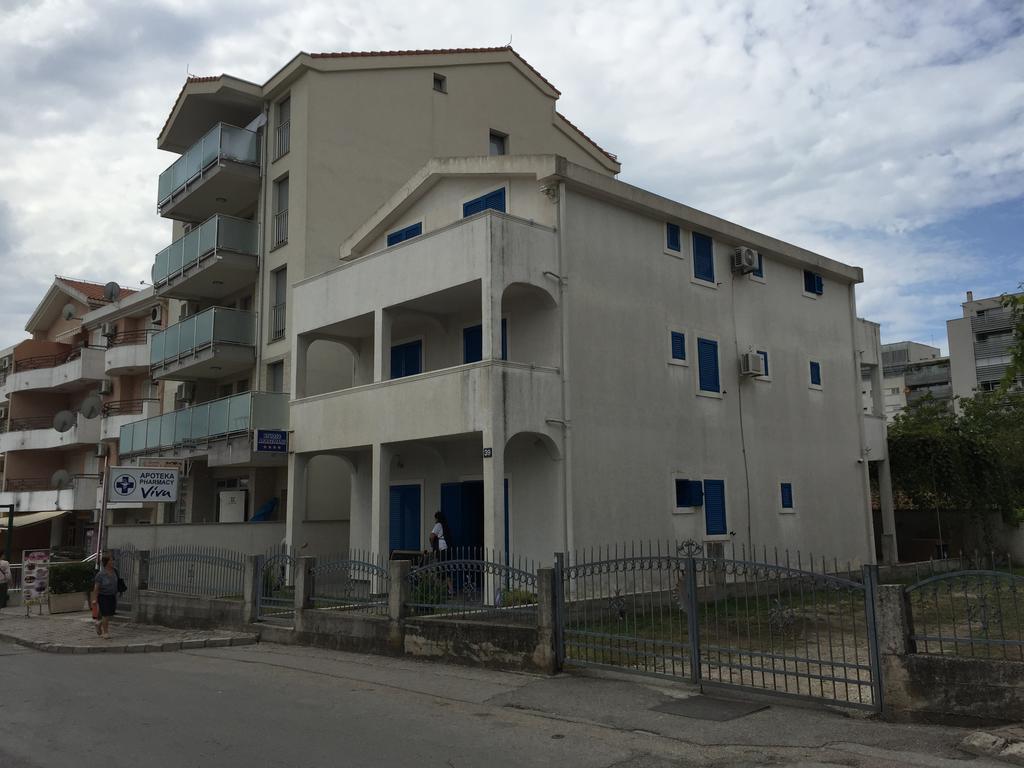 Apartmani Mainski Put 39 ブドヴァ エクステリア 写真